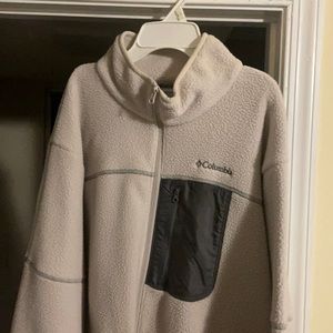 Columbia Zip up sweater